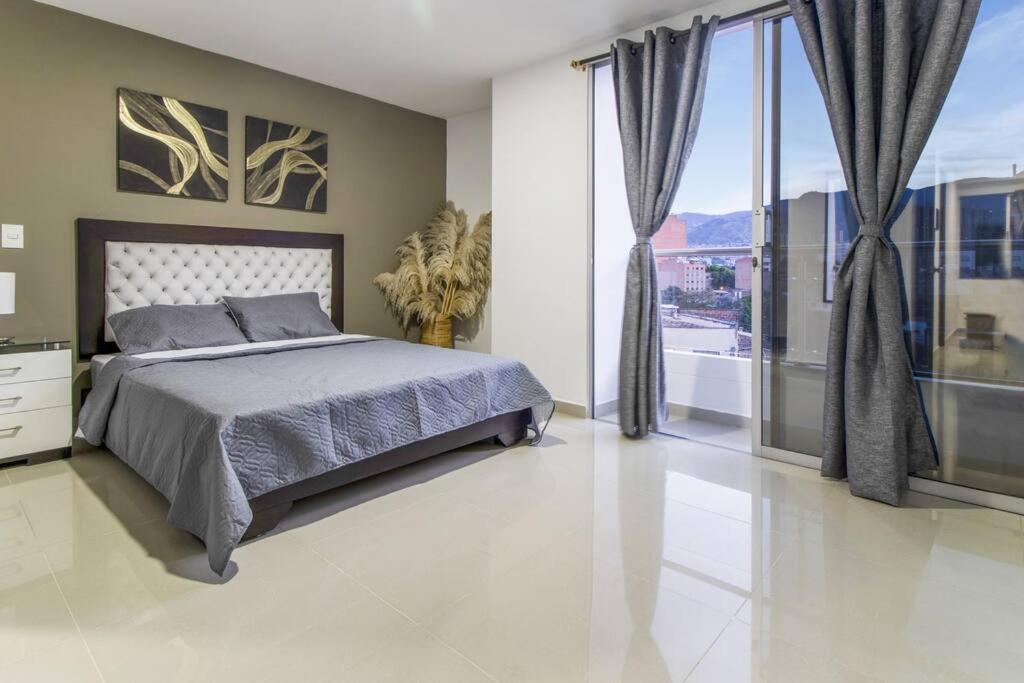 Amplio Apartamento En Calasanz - Estadio Medellín Buitenkant foto