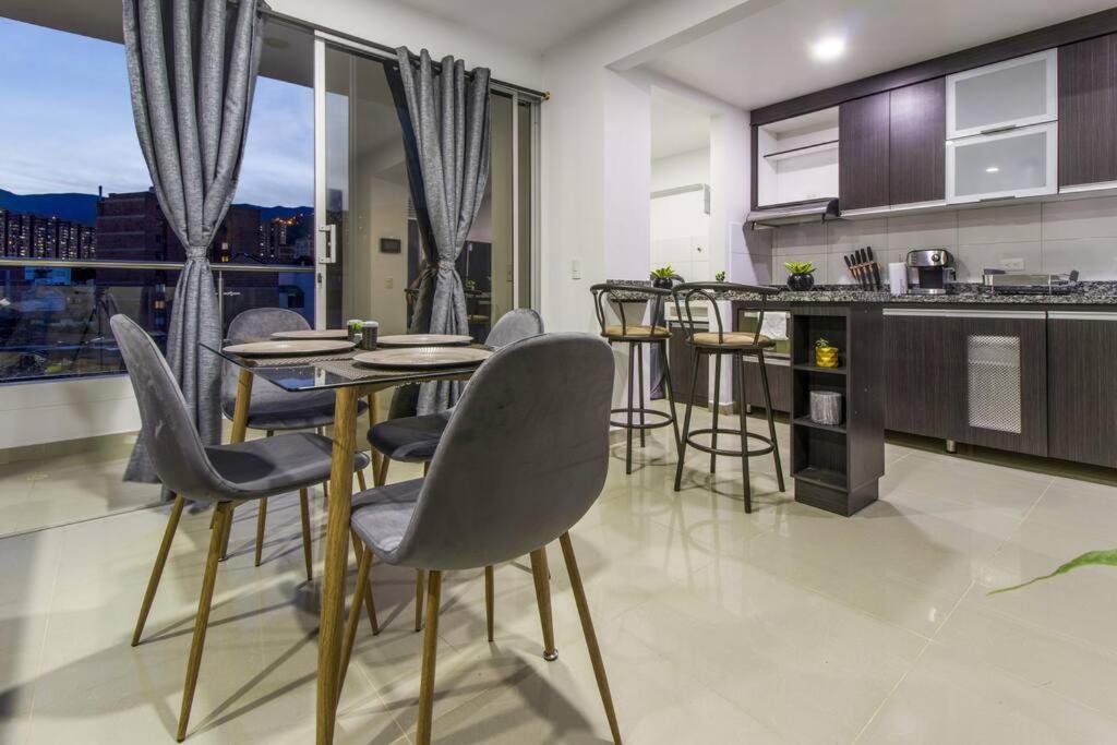 Amplio Apartamento En Calasanz - Estadio Medellín Buitenkant foto