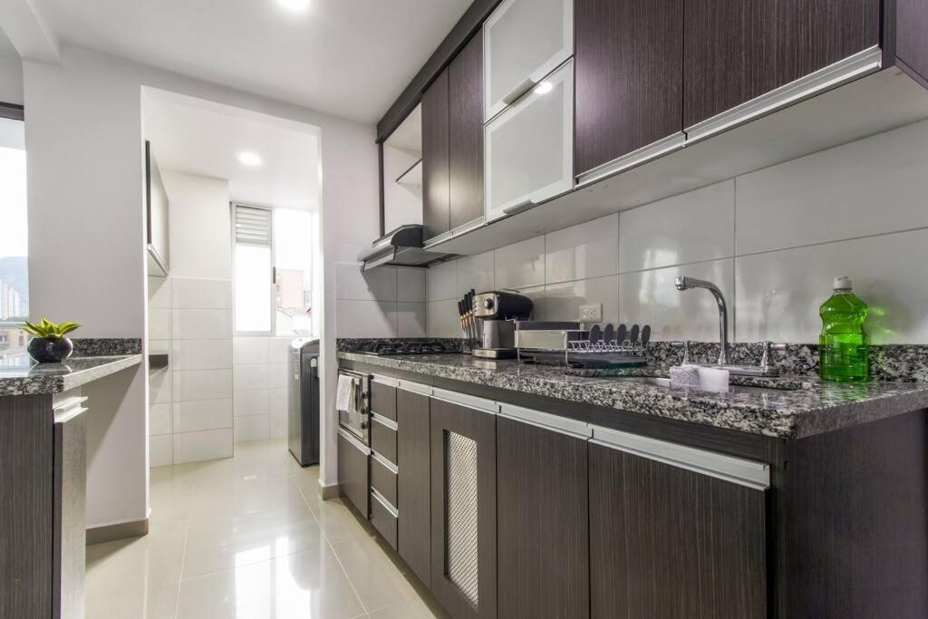 Amplio Apartamento En Calasanz - Estadio Medellín Buitenkant foto
